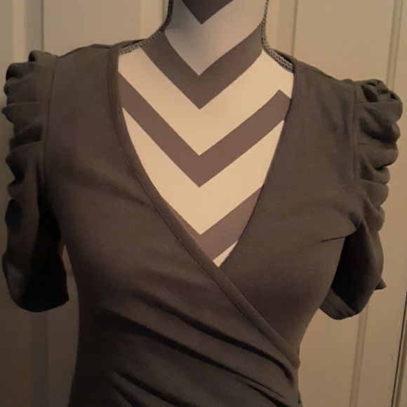 Dress - Picture 2 of 5